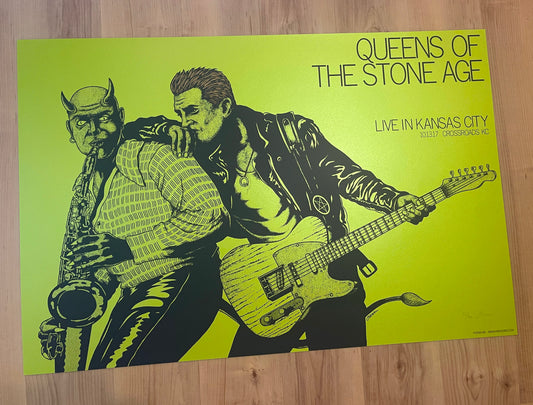 QUEENS OF THE STONE AGE (KC 2017) Rare PEARLESCENT GREEN VARIANT